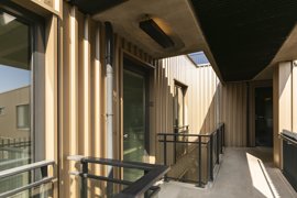 06.jpg