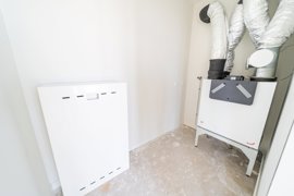 ez83505-hdr-min.jpg