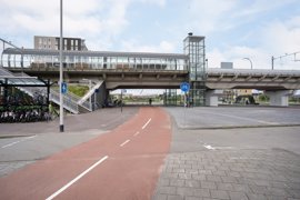 09.jpg