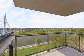balkon-uitzicht-brug.jpg