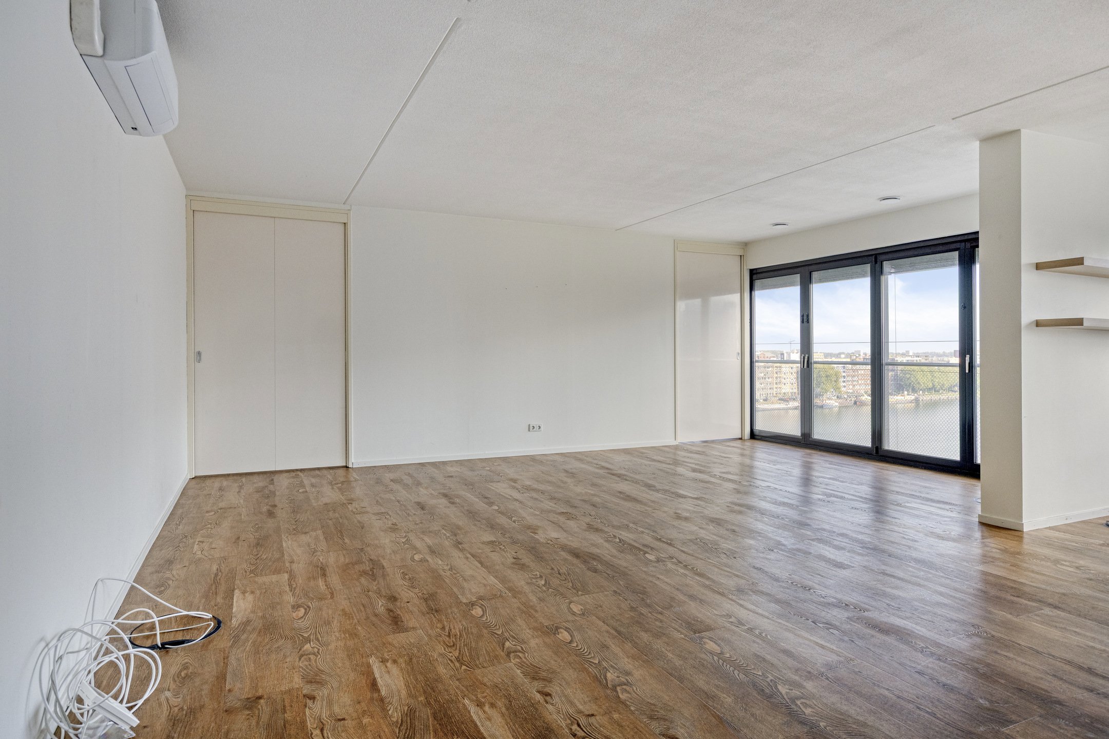 Appartement te huur: Groenhoedenveem 105, Amsterdam