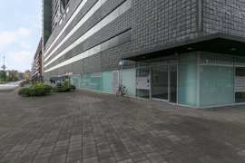 02.jpg